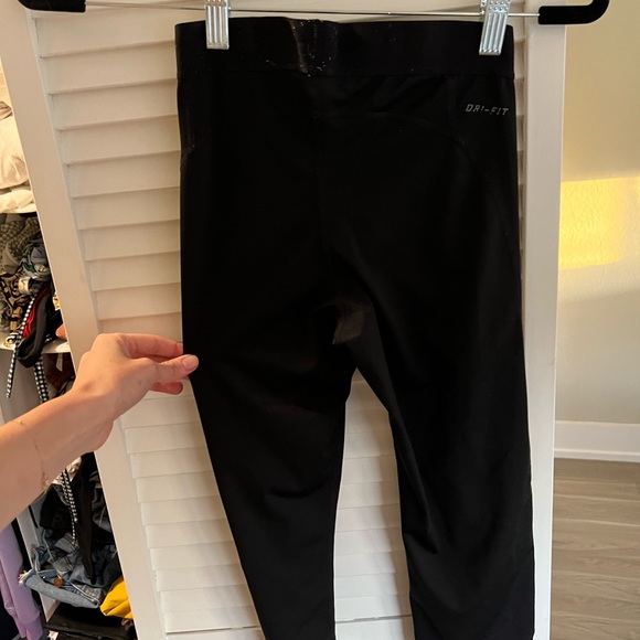 Nike Pro Size XS Spandex/Compression Capris - Picture 2 of 5